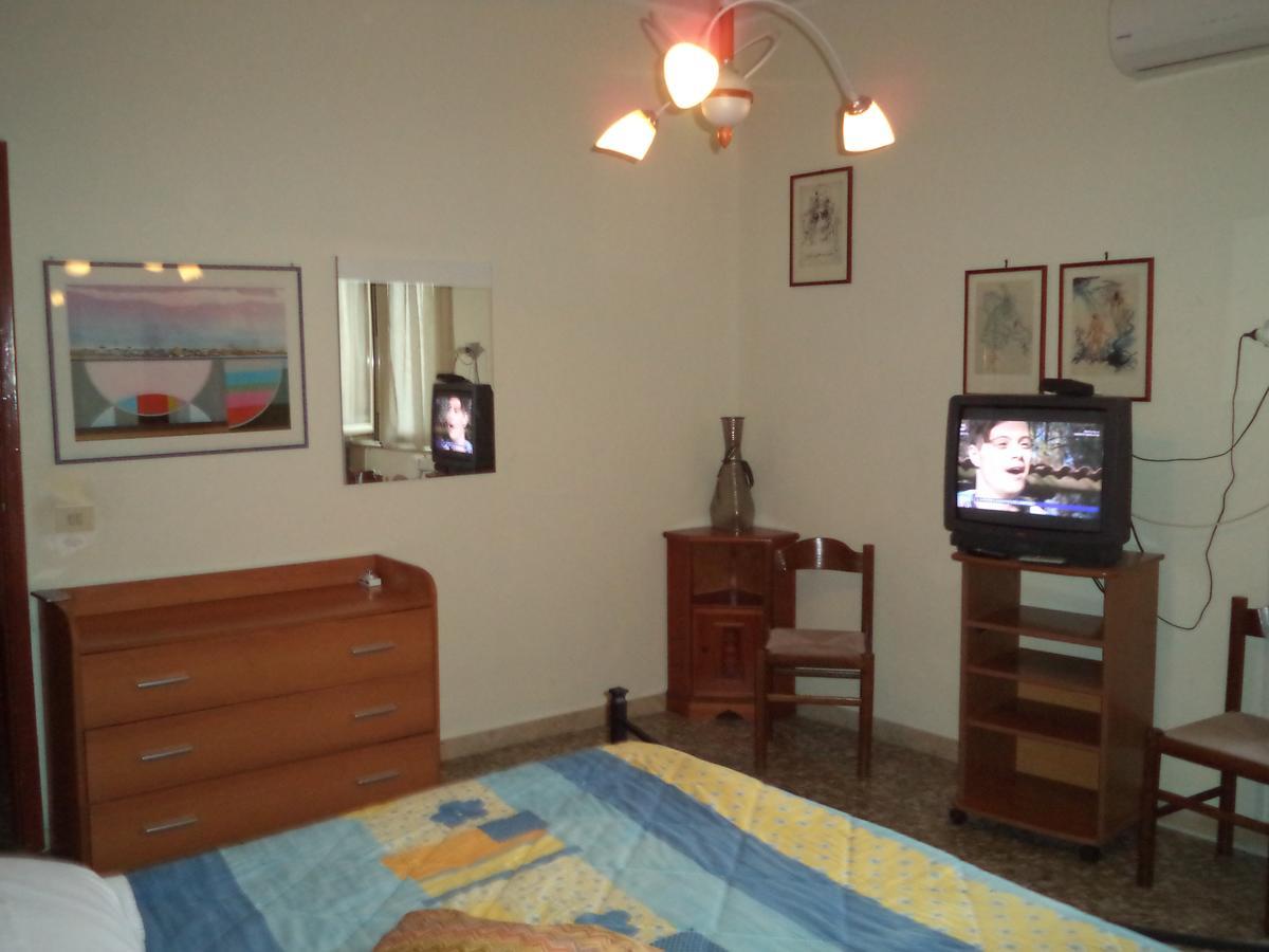 Amuni' Sicily Guest House Syracuse Екстер'єр фото