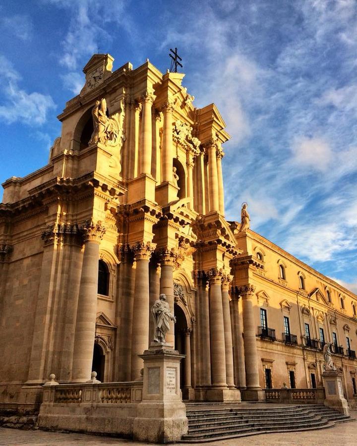Amuni' Sicily Guest House Syracuse Екстер'єр фото