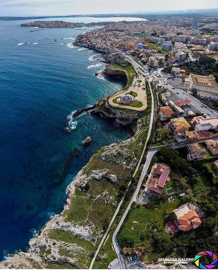 Amuni' Sicily Guest House Syracuse Екстер'єр фото