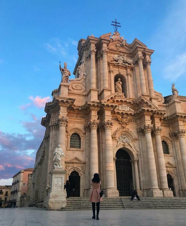 Amuni' Sicily Guest House Syracuse Екстер'єр фото